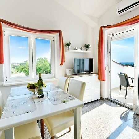 Ferienwohnung Apartman Del Mar Poreč Exterior foto