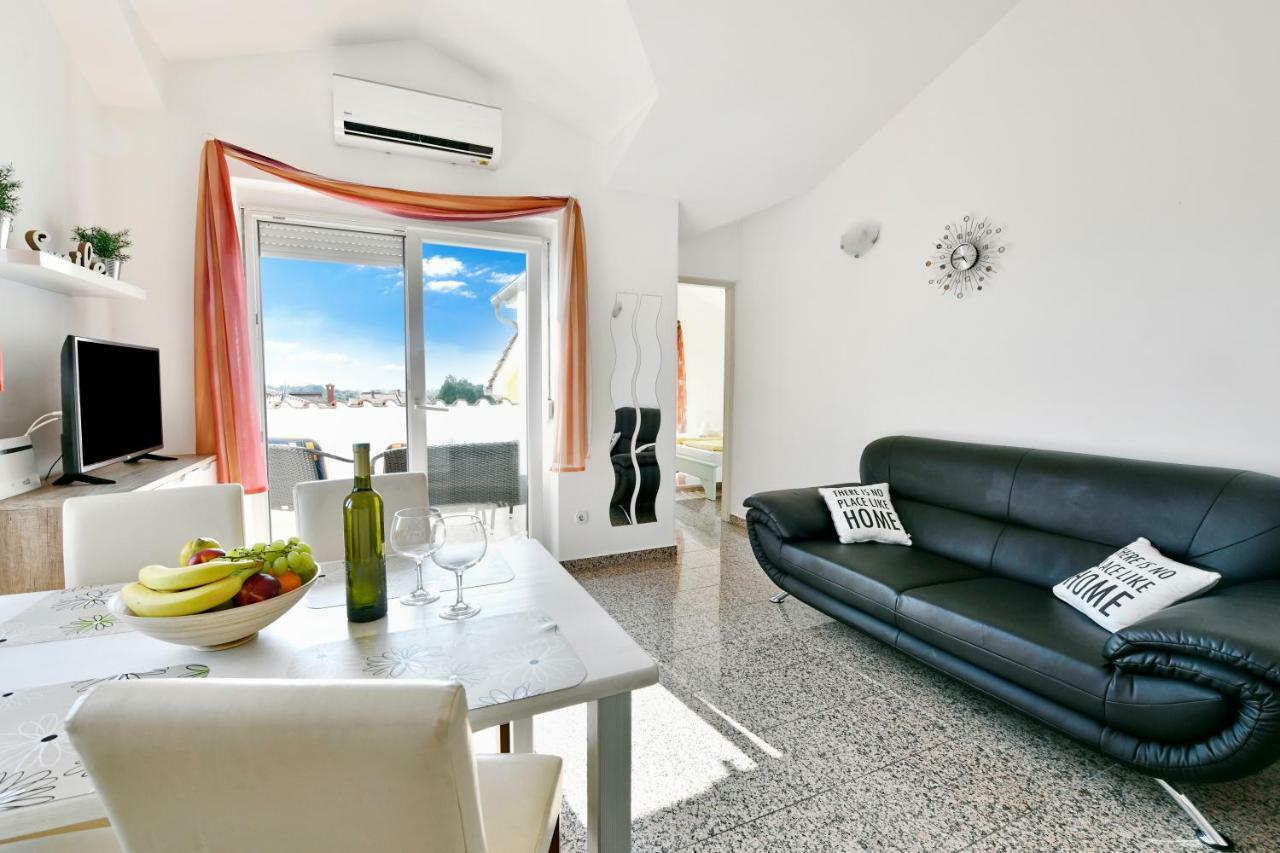 Ferienwohnung Apartman Del Mar Poreč Exterior foto